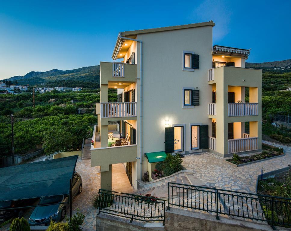 Apartments Leon Podstrana Exterior foto
