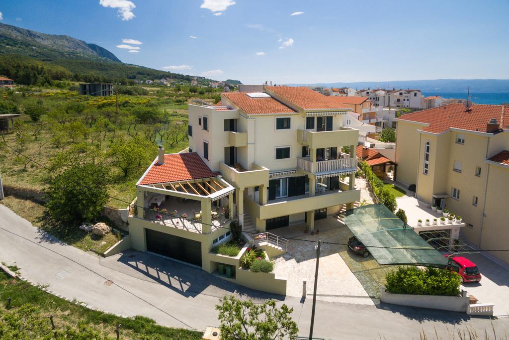 Apartments Leon Podstrana Exterior foto